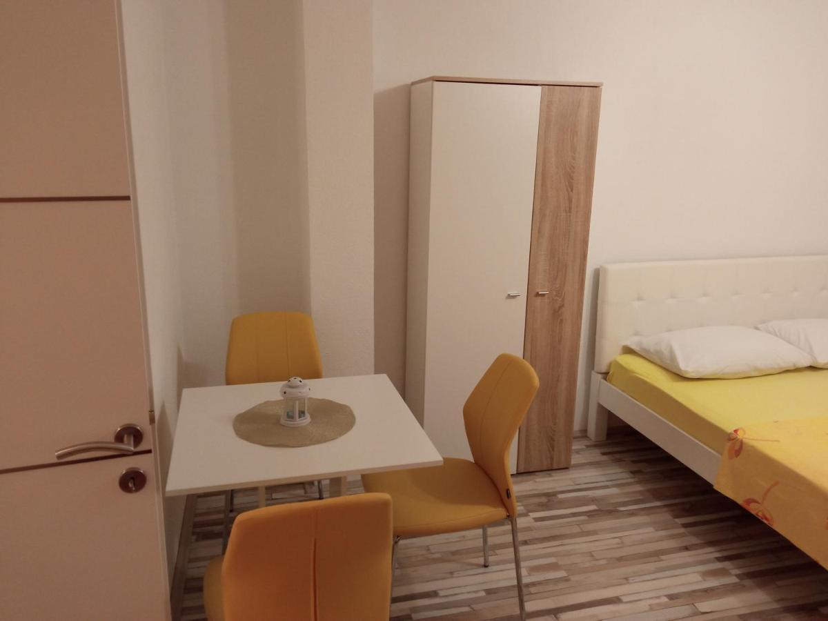 אימוטסקי Studio Apartman Matkovic מראה חיצוני תמונה