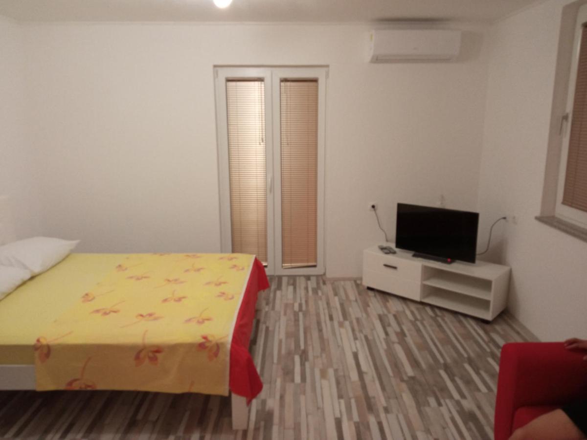 אימוטסקי Studio Apartman Matkovic מראה חיצוני תמונה