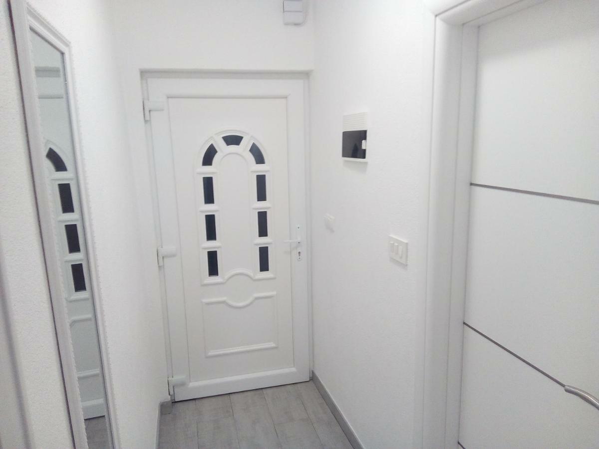 אימוטסקי Studio Apartman Matkovic מראה חיצוני תמונה